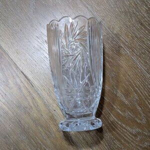 Lead Crystal Vase Pinwheel Pattern with Scalloped Stand and Edges New With Tag